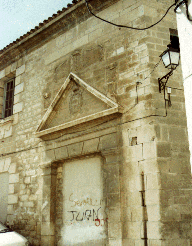 Columna y capitel.